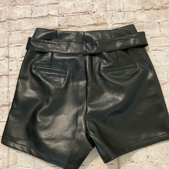 NWT ,fashion original design black faux leather shorts high waisted size … - Picture 6 of 16